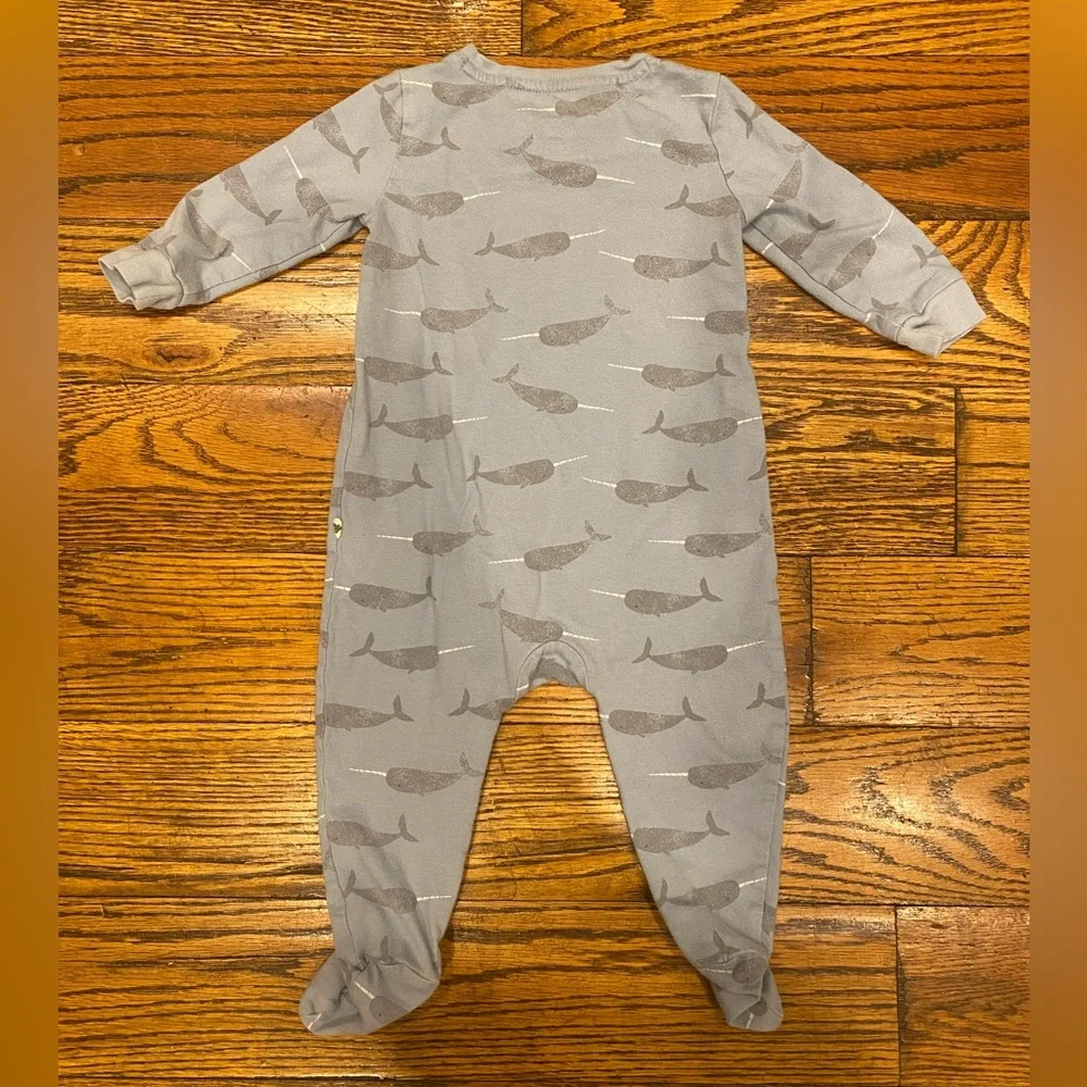 GAP Narwhal Pattern Kids Footie - 6-9 mo